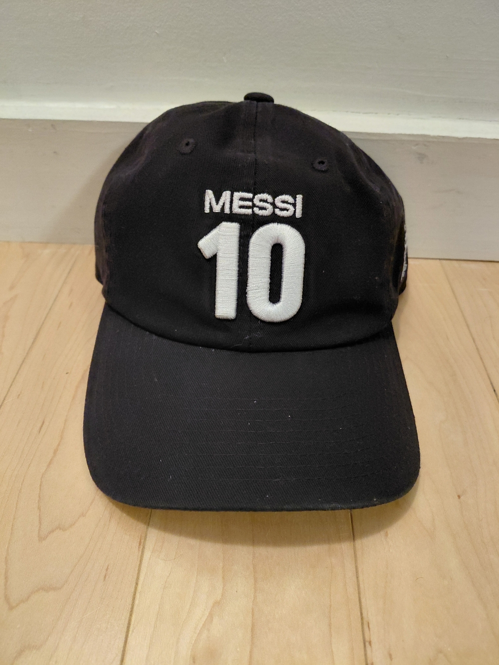 MESSI "10" HAT - THE G.O.A.T..!!!!NEW WITH TAGS